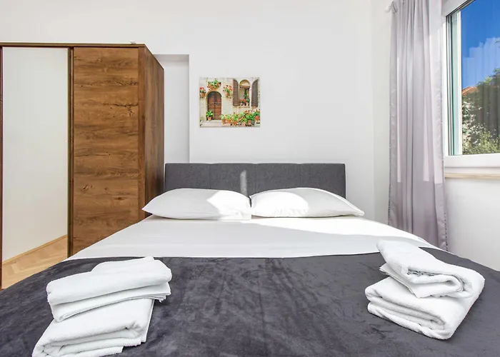 Апартаменты N&n *